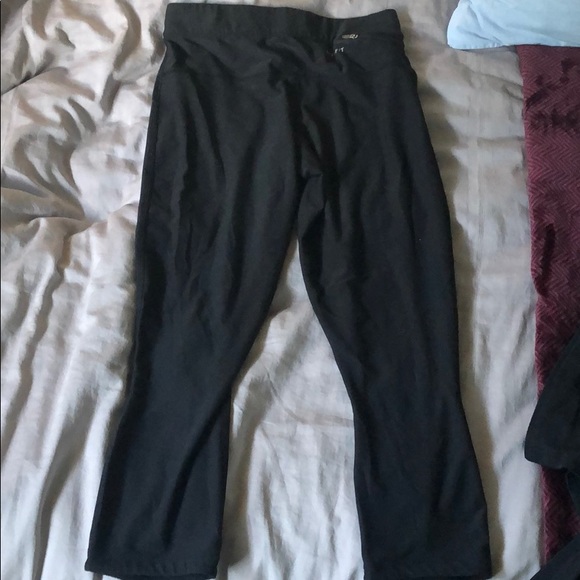 Nike 3/4 leggings small - Picture 2 of 5